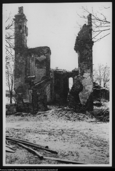 Mielnik, ruiny gotyckiego kościoła Świętej Tr&oacute;jcy