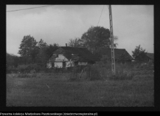 Starowlany, dom ze stodołami