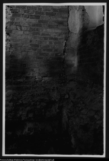 Mielnik, ruiny gotyckiego kościoła Świętej Tr&oacute;jcy