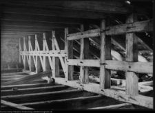 Szczuczyn, wiązka dachowa kościoła przed konserwacją