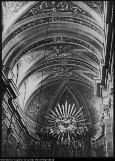 Szczuczyn, sklepienie nawy środkowej kościoła