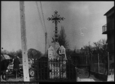 Sokoły, krzyż przy ul. Kolejowej