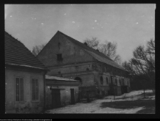 Tarnowo, spichlerz dworski XIX w.