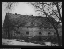 Tarnowo, spichlerz dworski XIX w.