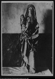 Niedźwiadna, figura Marki Boskiej w kościele