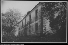 Cis&oacute;w, dw&oacute;r