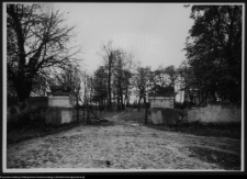 Siemiatycze, brama pałacowa