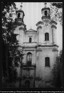 R&oacute;żanystok, kości&oacute;ł