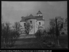 R&oacute;żanystok, kości&oacute;ł