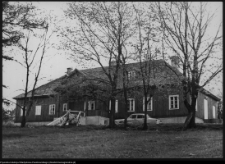 Łosośna, drewniany dw&oacute;r