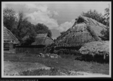 Miłkowice-Maćki, chaty drewniane