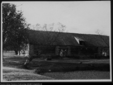 Krasnogruda, budynki gospodarcze