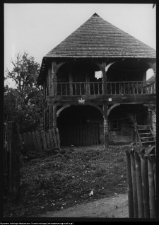 Kalin&oacute;wka Kościelna, lamus drewniany