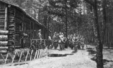 Rokitno &ndash; Von der Arbeit zur&uuml;ckkehrende Truppen [Dokument ikonograficzny]