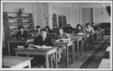 [Wojew&oacute;dzka i Miejska Biblioteka Publiczna w Białymstoku - Czytelnia dla Dorosłych, 4]