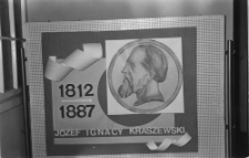 [Wojewódzka Biblioteka Publiczna w Białymstoku - wystawa "Józef Ignacy Kraszewski 1812-1887"]