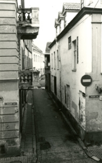 Litwa. Zaułek Wilna. Kolekcja fotografii dokumentalnej - Litwa. [Dokument ikonograficzny]