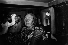 Kowale. Zabawa. Kolekcja fotografii dokumentalnej „Losy posłuchane – Białoruś”. [Dokument ikonograficzny]