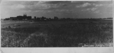 Białoruś. Wieś Arcisze. Fotografia panoramy wsi z roku 1967. Kolekcja fotografii archiwalnej – Losy posłuchane - Białoruś. [Dokument ikonograficzny]