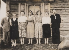 Białoruś. Wieś Ładyga. Fotografia z albumu rodzinnego Stanisławy Trusiłło (ur. 1925, Wasiliszki)