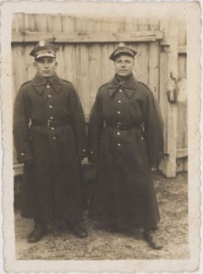 Białoruś. Wieś Rulewicze. Fotografia z albumu rodzinnego Józefa Dudko (ur. 1915). Kolekcja fotografii archiwalnej – Losy posłuchane - Białoruś. [Dokument ikonograficzny]