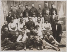 Białoruś. Wieś Piaskowce. Fotografia z albumu rodzinnego Juliana Czapli (ur.1921). Kolekcja fotografii archiwalnej – Losy posłuchane - Białoruś. [Dokument ikonograficzny]