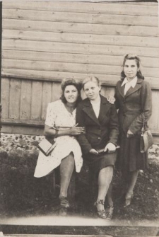 Białoruś. Wieś Piaskowce. Fotografia z albumu rodzinnego Juliana Czapli (ur.1921). Kolekcja fotografii archiwalnej – Losy posłuchane - Białoruś. [Dokument ikonograficzny]