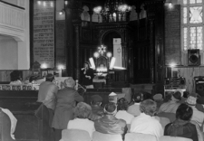 Litwa. Spotkanie z gminą żydowską w Synagodze w Kownie. Kolekcja fotografii dokumentalnej – Litwa. [Dokument ikonograficzny]