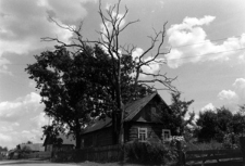 Białoruś. Arcisze. Kolekcja fotografii dokumentalnej „Losy posłuchane – Białoruś”. [Dokument ikonograficzny]