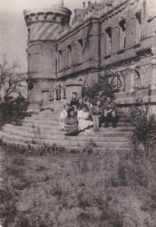 Danuta Neuhüttlerna wycieczce, Białowieża, 1947 r.