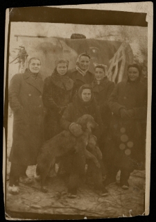 Sybiraczki, "Biergiewoja", Kirgistan, ok. 1942 r.