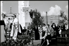 Msza św. przy kościele pw. Św. Kazimierza Królewicza, ul. Św. Kazimierza, Białystok, 1981 r.