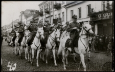 Orkiestra konna 10. Pułku Ułanów Litewskich, Rynek Kościuszki, Białystok, lata 30. XX w.