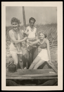 Studenci Biologii Uniwersytetu Warszawskiego podczas praktyk, Jezioro Drużno, 1951 r.