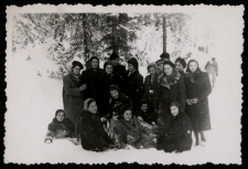 Wycieczka Liceum Ogólnokształcącego nr 2 w Białymstoku, Zakopane, Dolina Strążyska, 1949 r.