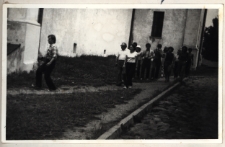 Wycieczka po Suwalszczyźnie w ramach"Letniego Esperanckiego Obozu" zorganizowana przez "Biazeta Aŭroro", 9 sierpień 1983 r.
