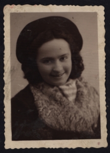 Zdjęcie portretowe siostry Adolfa Poleckiego, XX w.