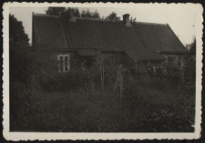 Drewniany dom przy ul. Skorupskiej 25, Białystok, lata 60. XX w.