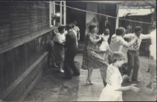 Jubileusz 50-lecia małżeństwa państwa Makowskich (rodziców Julitty Kazimierczyk), ul. Próżna 2/1, Białystok, ok. 1952 r.