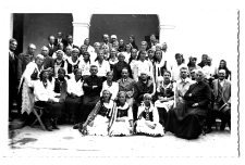 Zdjęcie grupowe, Henryk Sowiński siedzi w drugim rzędzie piąty od prawej, lata 20-30. XX w.