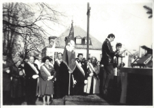 Poświęcenie sztandaru NSZZ "Solidarność" Fabryki Przyrządów i Uchwytów, kościół pw. WNMP, Białystok, 3 maja 1981 r.