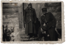 Anna Siemieńczuk z synem, Zawyki, lata 50. XX w.