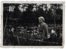Janina Pietuch w łódce, lata 30. XX w.