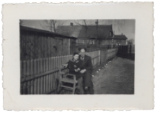 Podwórze domu, ul. Słonimska 42, Białystok, lata 50-60 XX w.