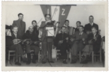 Szkolny zespół muzyczne prowadzony przez Romana Maksimiuka, Białystok, lata 50-60. XX w.