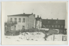 Dom murowany, ul. Białostoczańska 22 (obecnie ul. Włókiennicza), Białystok, 1945-1969 r. Fot. Zenon Miecielski