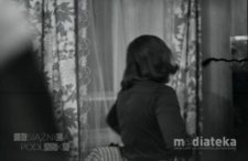 Kobieta w domu, Białystok, druga połowa lat 70. XX w., fot. ze zbiorów Andrzeja Trzcińskiego