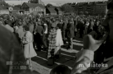 Giełda staroci, Plac XXX-lecia PRL, Białystok, ok. 1978 r., fot. ze zbiorów Andrzeja Trzcińskiego