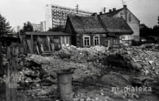 Rozbiórka starej zabudowy, okolice ul. Młynowej, Białystok, druga połowa lat 70. XX w., fot. ze zbiorów Andrzeja Trzcińskiego