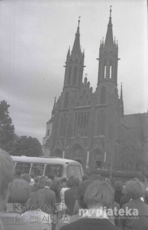 Procesja Bożego Ciała, Rynek Kościuszki, Białystok, druga połowa lat 70. XX w., fot. ze zbiorów Andrzeja Trzcińskiego